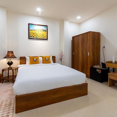 Shogun Hotel Хошимин Экстерьер фото